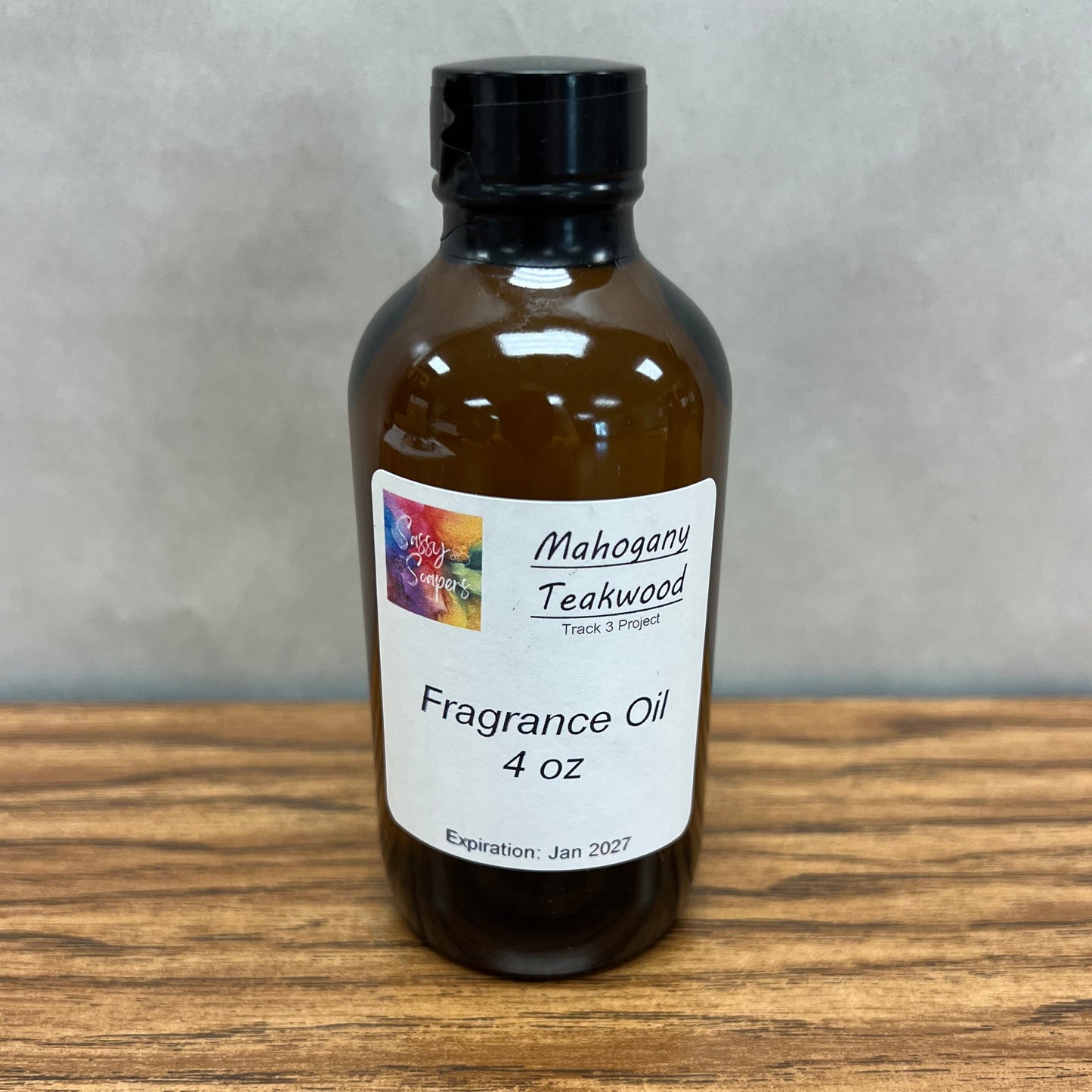 4 ounce bottle of Mahagony Teakwood fragrace oil