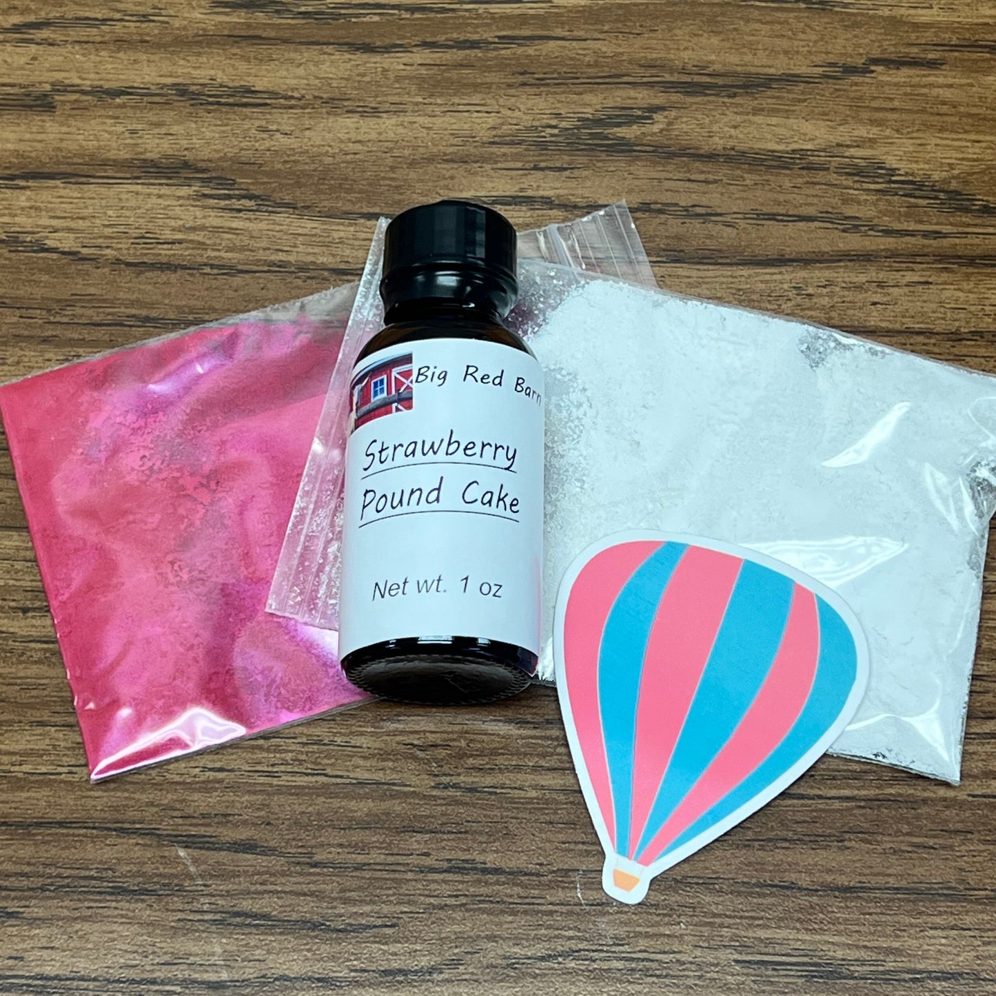 Sweetheart Soap Making Kit including 1 ounce of fragrance oil and 2 colorants.