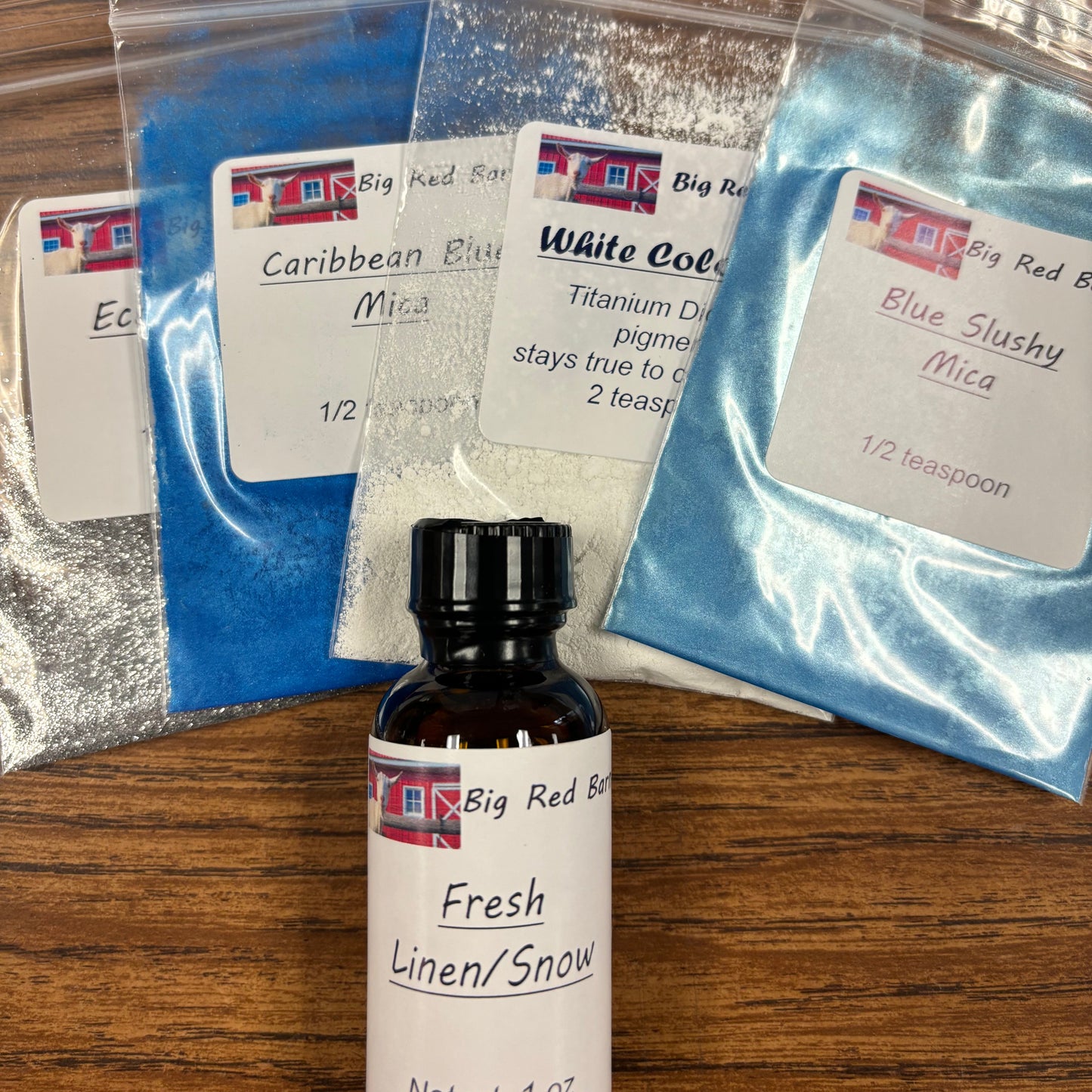 Fresh Linen Snow soap kit with colorants and fragrance