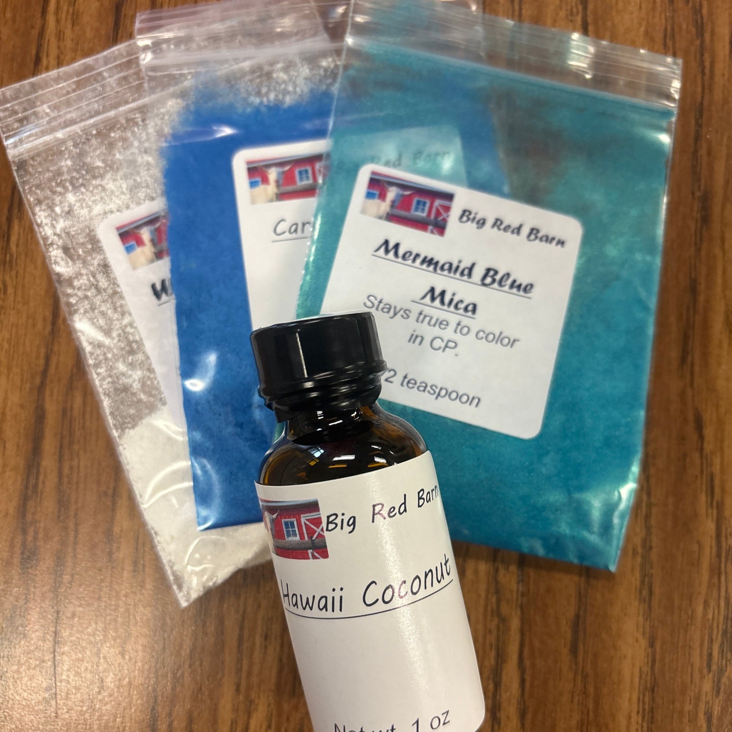 Hawaiian Coconut soap kit with colorants and fragrance