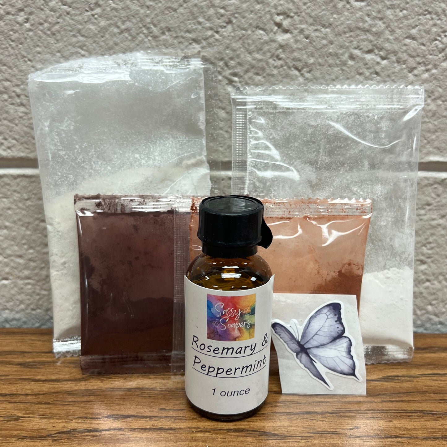 Kit with Rosemary and Peppermint fragrance with white, brown, and tan colorants.